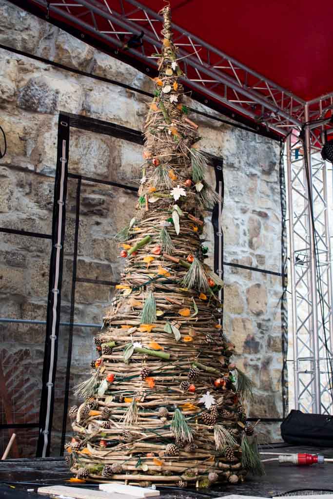 christmas street food festival tree
